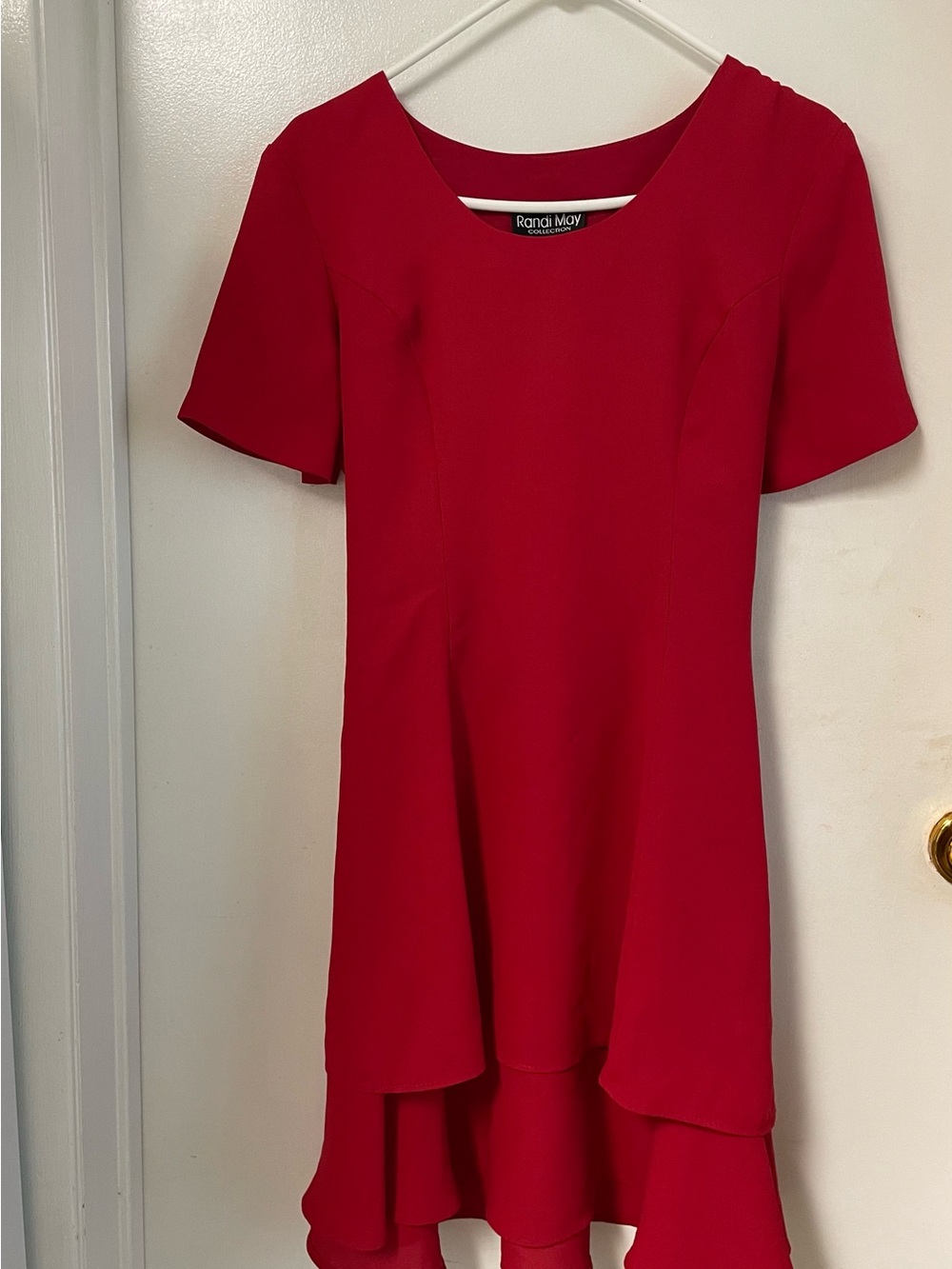 Red Short-Sleeve Midi Dress with Tiered Hem